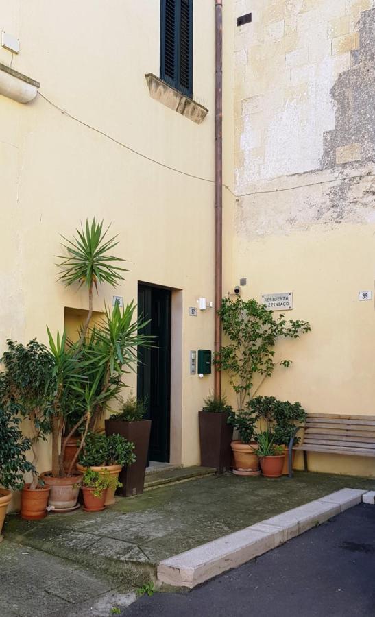 B&B Residenza Pizziniaco Lecce Exteriör bild