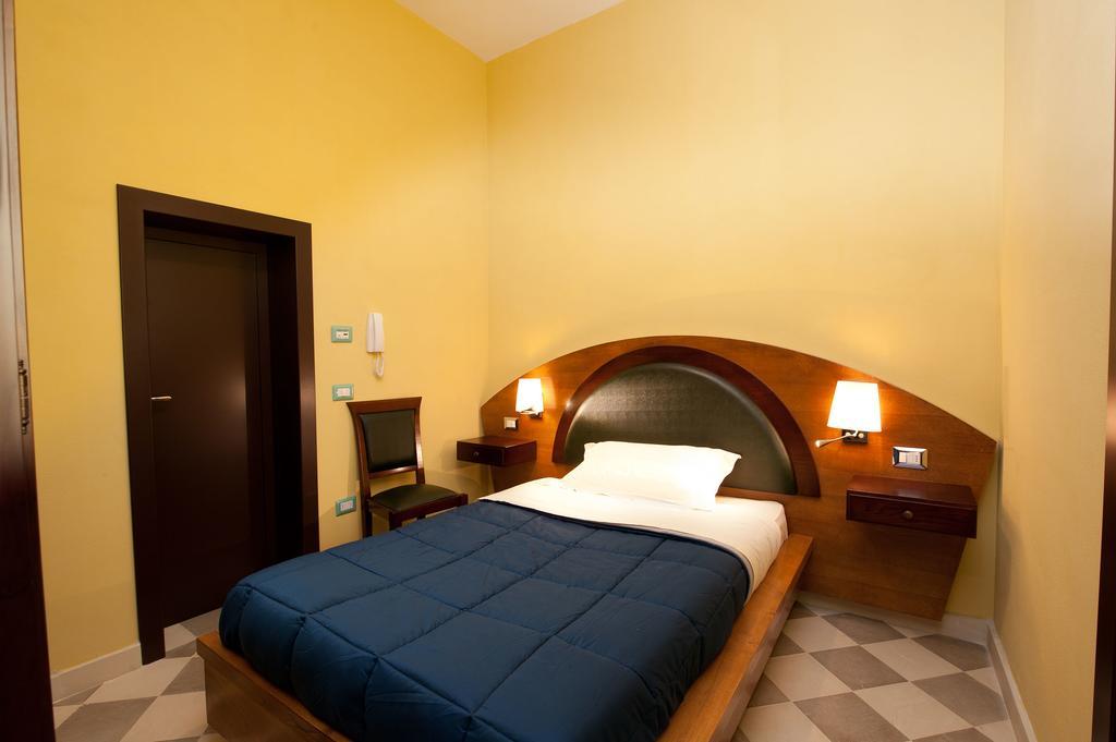 B&B Residenza Pizziniaco Lecce Rum bild
